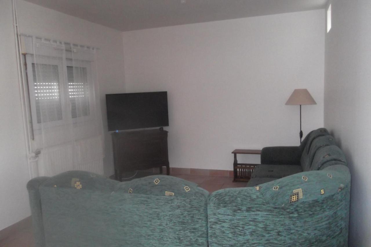Sci Aubenizel 21 Apartment Aubigny-aux-Kaisnes ภายนอก รูปภาพ